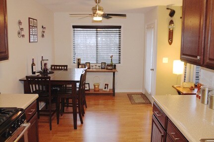 Foto del edificio - 730 N. Deer Run Drive Palatine, IL 60067