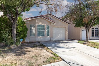 Building Photo - 5748 Chisolm Trail