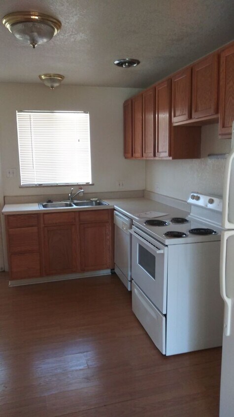 Primary Photo - Great location off Colfax and Carr St
