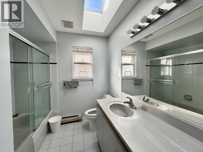 Photo du bâtiment - 9810 Tuttle Ave