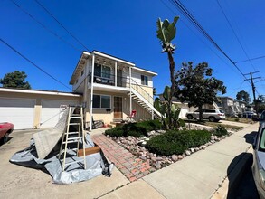 Building Photo - 6150-6152 Horton Dr