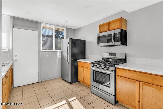 Foto del edificio - 2311 N Richey Blvd