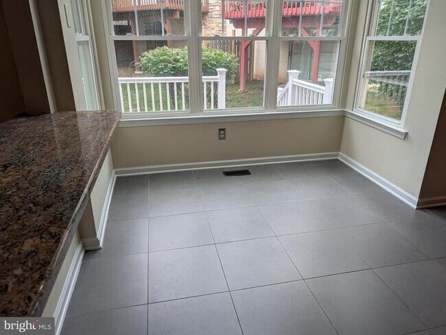Building Photo - 123 Shoal Creek Dr