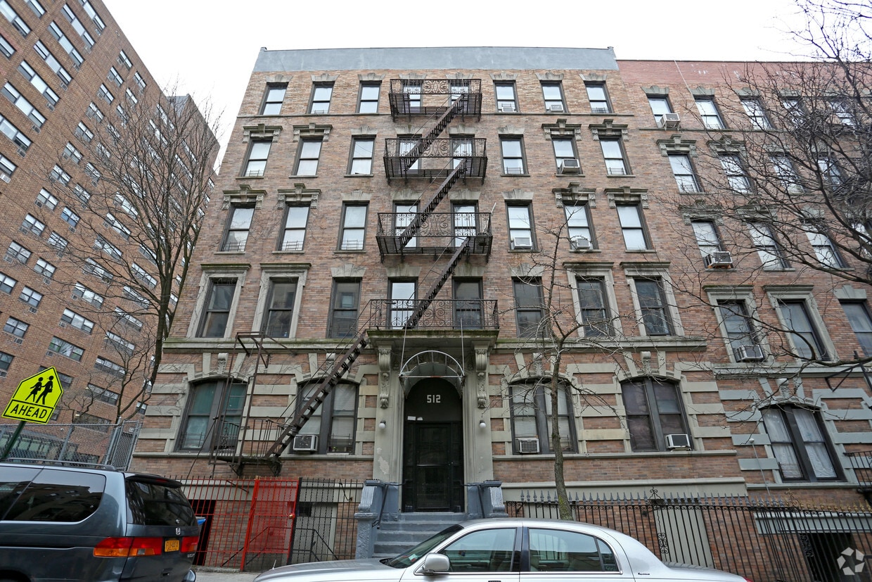 Building Photo - 512 W 156th St