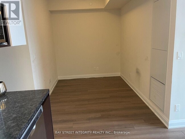 Building Photo - 15 Water Walk Dr