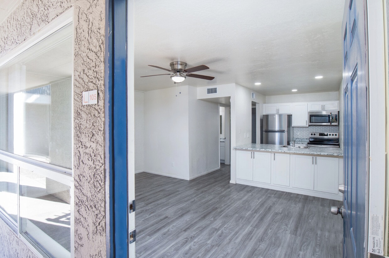 Lateral 14 Apartments - 4635 N 27th Ave Phoenix, AZ 85017