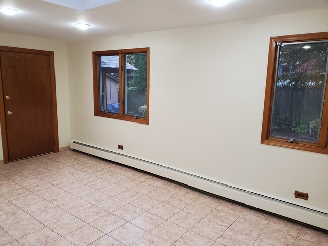 Family Room/3rd Bedroom - 169 Bolmer Ave