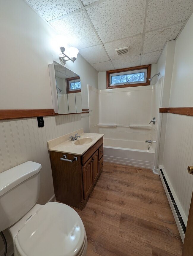 Foto del edificio - 306 N Main St