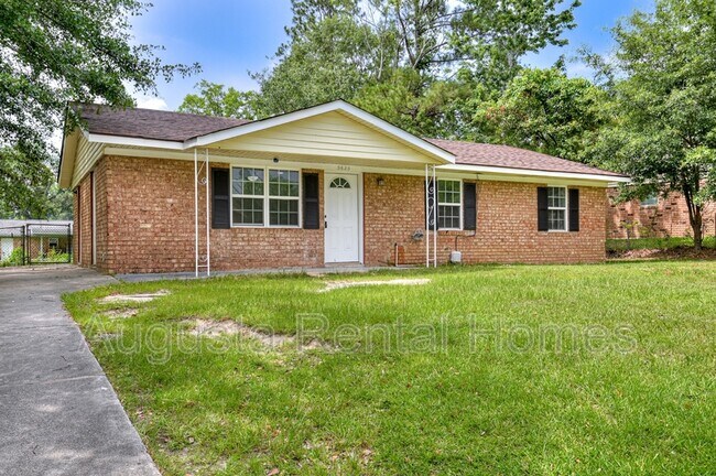 Building Photo - 3623 Columbine Dr
