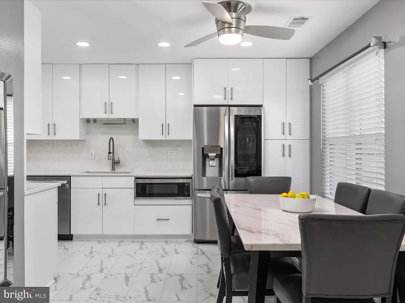 Photo - 14707 Southwarke Pl (Centreville, VA)