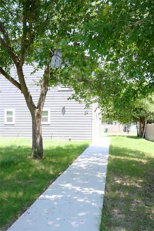 305 Anderson St, Smithville, TX 78957 Townhome Rentals in Smithville