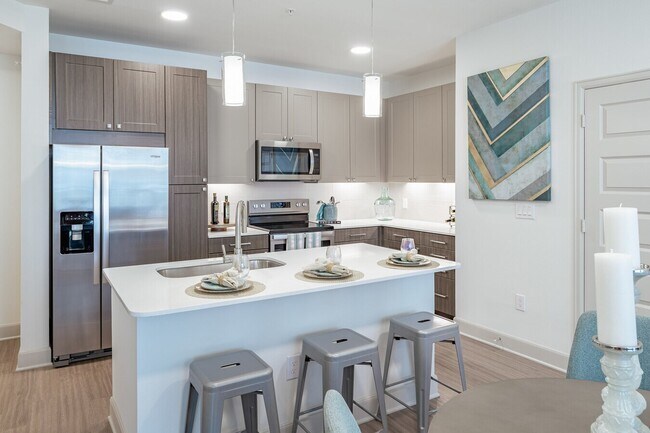 Foto del edificio - One Month Free – More Comfort, Less Cost