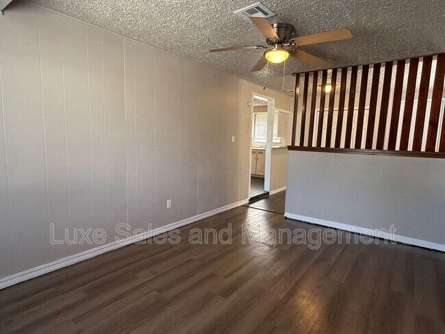 Foto del edificio - 4116 SE 22nd St