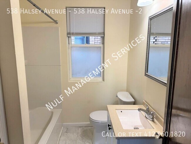 Foto del edificio - 538 Halsey Ave