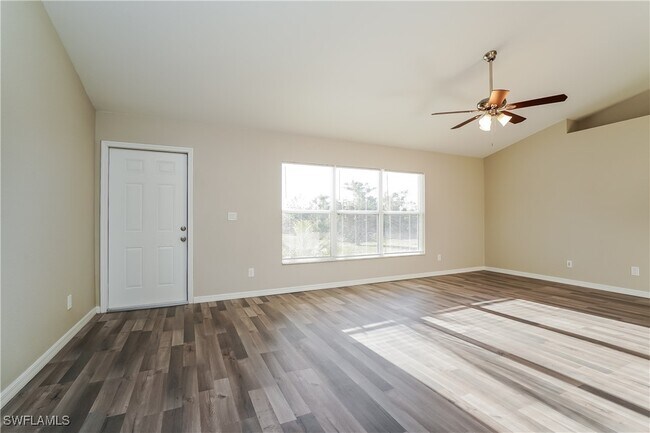Foto del edificio - 3748 NE 15th Pl