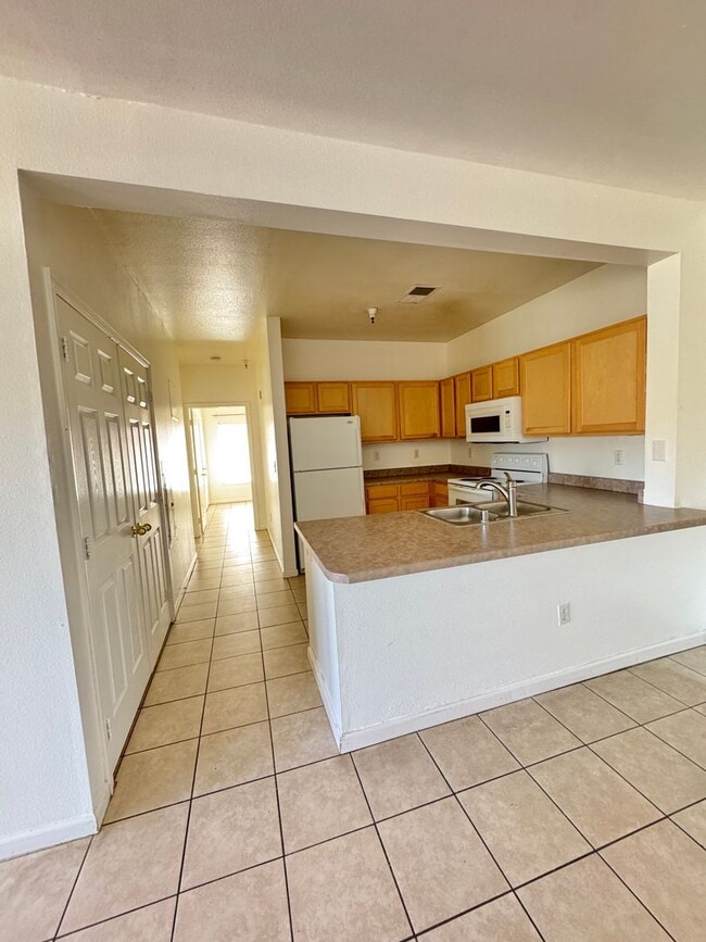 Building Photo - 200 Talus Way