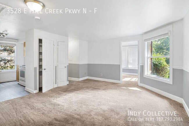 Building Photo - *MOVE IN SPECIAL* - $500 off First Month!
