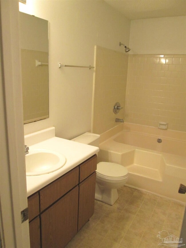 Building Photo - 6734 Bellview Pines Rd