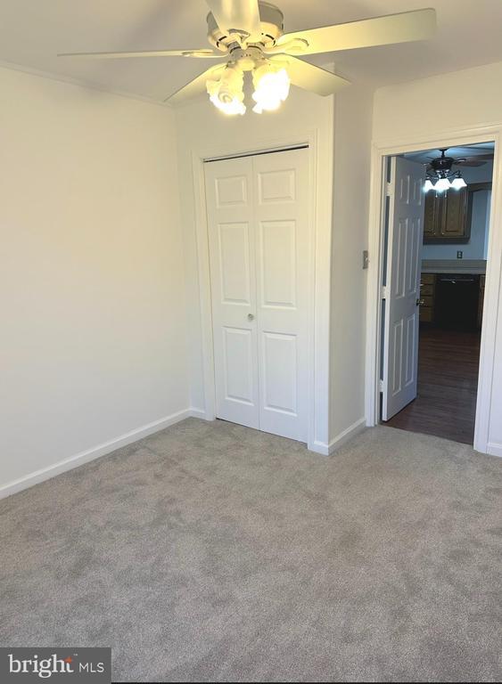 Building Photo - 215 Brooke Rd