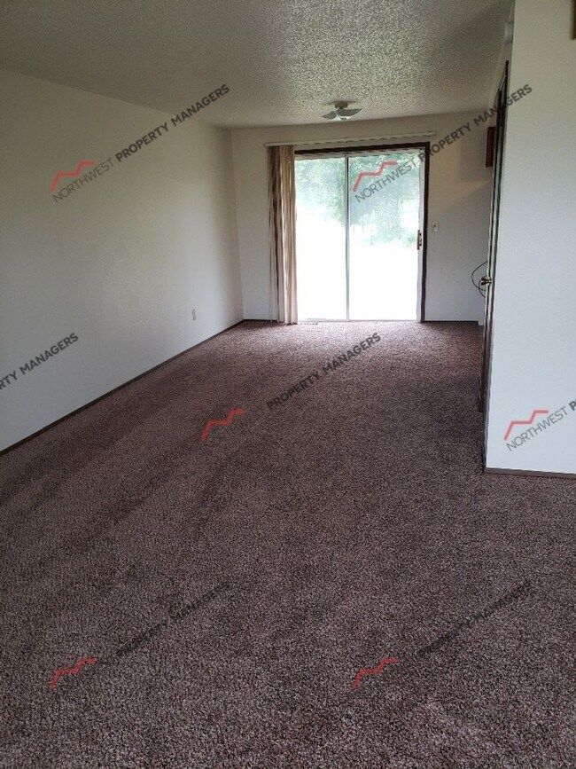 Building Photo - STATUS: AVAILABLE | R14 |  $1795