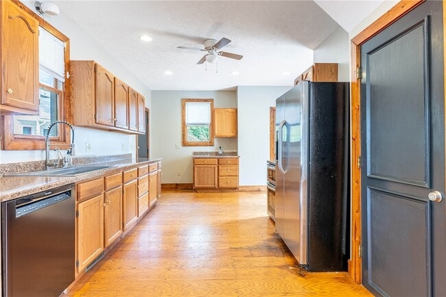 Photo - 244 Quitman St Apartment