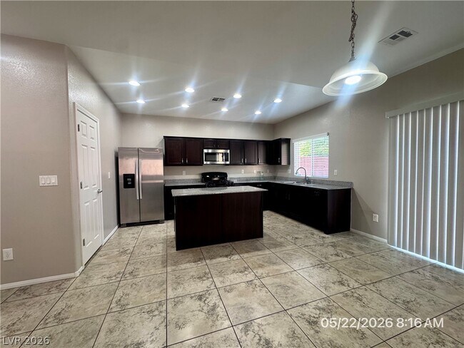 Building Photo - 10229 Gibson Isle Dr