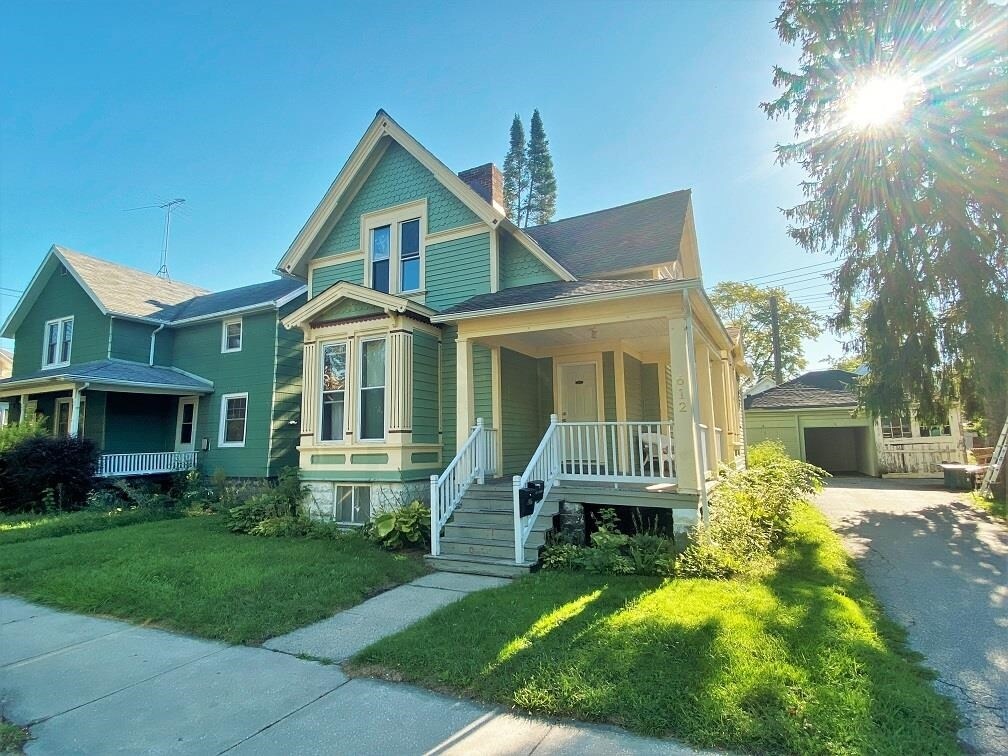 612 N Jackson St, Bay City, MI 48708 House Rental in Bay City, MI