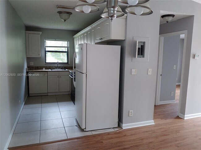 Building Photo - 5060 Sanctuary Way