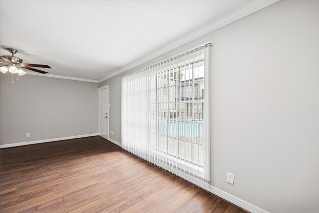 Building Photo - 201 Emerson St