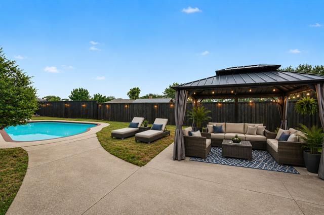 Foto del edificio - 2709 Oak Cir