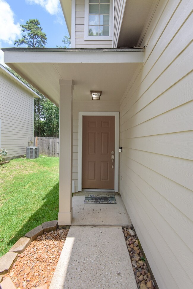 Building Photo - 19 Musk Rose Ct