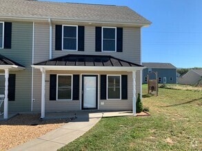 Building Photo - 800 Carson Cir