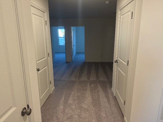 Building Photo - 2413 Brookville Dr