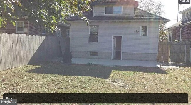 Foto del edificio - 21 W 2nd Ave