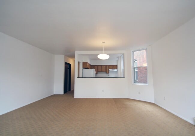 Building Photo - 319 S Trenton Ave