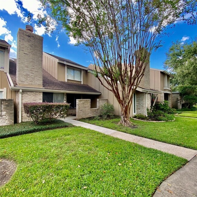 Foto del edificio - 11643 Southlake Dr