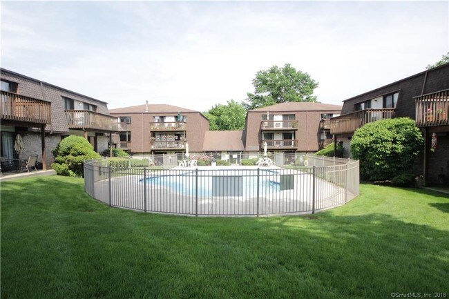 Building Photo - 255 Strawberry Hill Ave