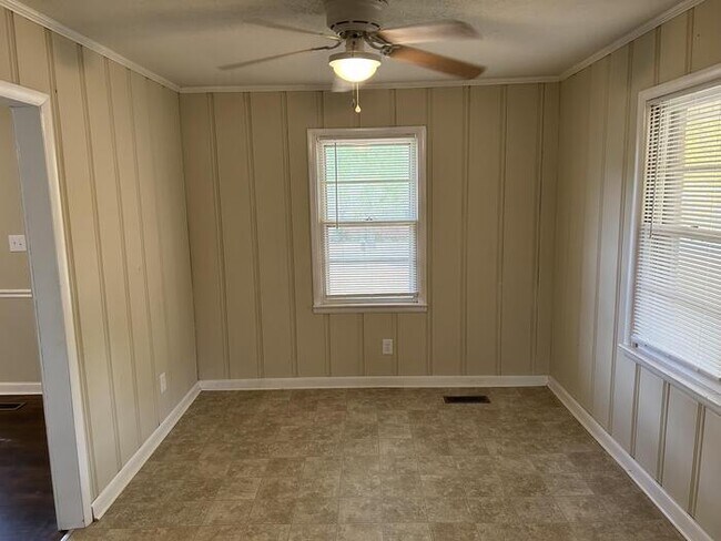 Building Photo - 3 Bed / 1 Bath Rental House in Athens, AL