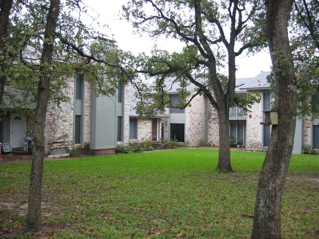 Foto del edificio - Bluff Manor Apartments