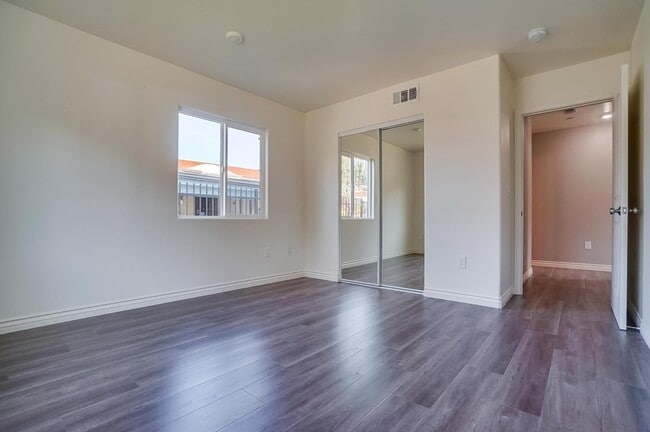 Building Photo - 4138 Blanchard St