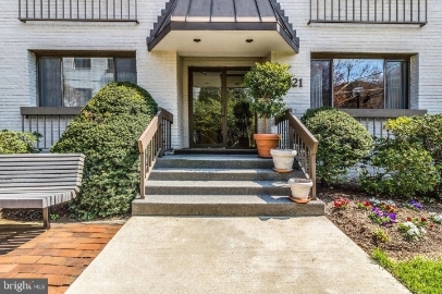 Primary Photo - 3821 Davis Pl NW