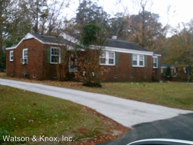 Building Photo - 311-311 Rose Ln