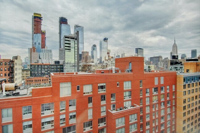 Building Photo - 2BR/2BA Deluxe Chelsea Penthouse