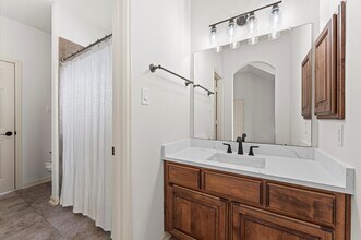 Building Photo - 3 N Beech Springs Cir