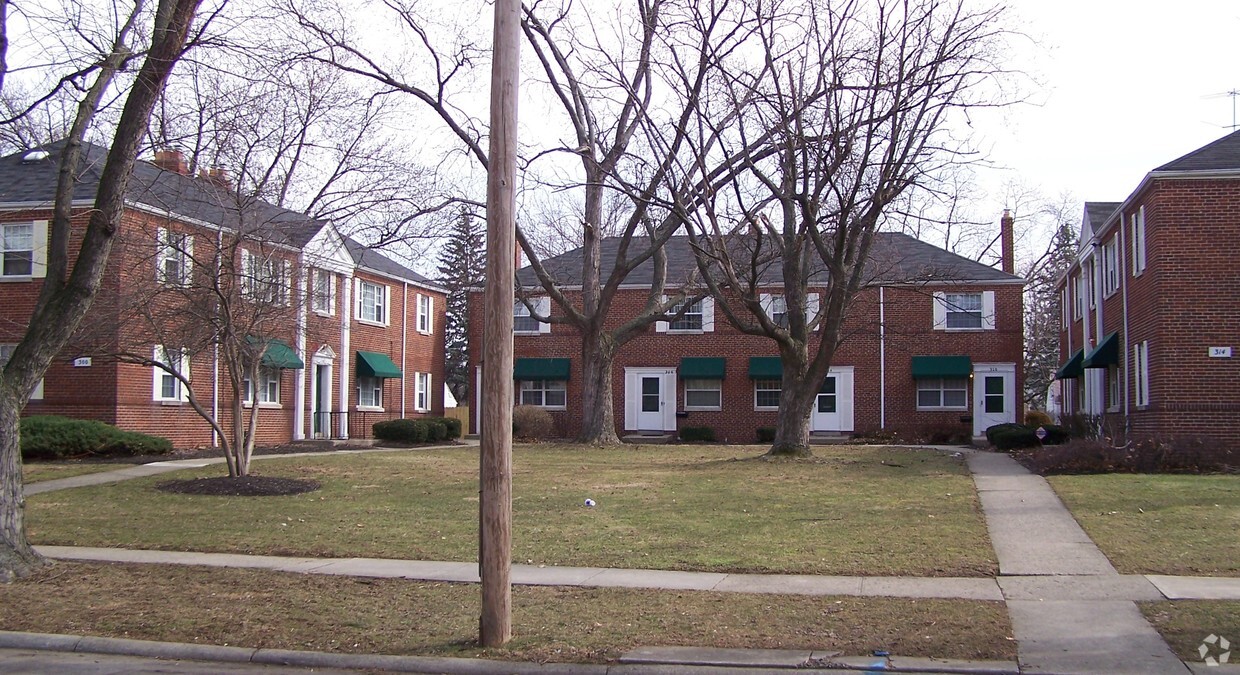 Building Photo - Boulevard Apartments