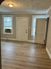 Building Photo - 2406 Forest Ave