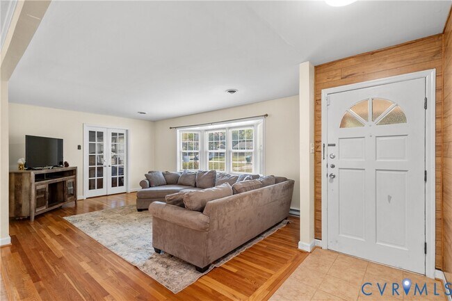 Foto del edificio - 1871 Pender Ave