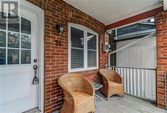 Building Photo - 31 Hiawatha Rd