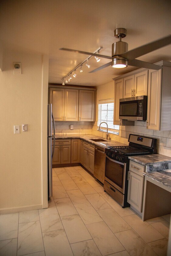 2517 S St Unit 08, Sacramento, CA 95816 Apartment for Rent in