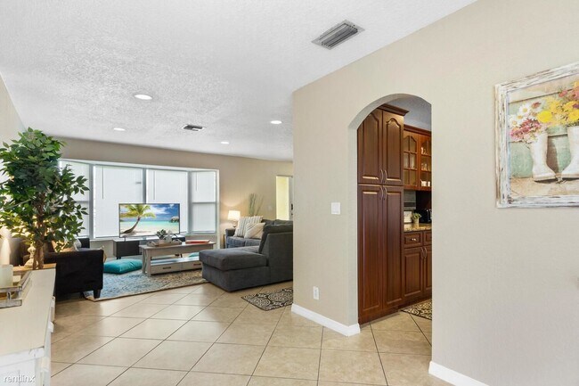 Foto del edificio - 3 br, 2 bath House - 3711 NW 108th Dr